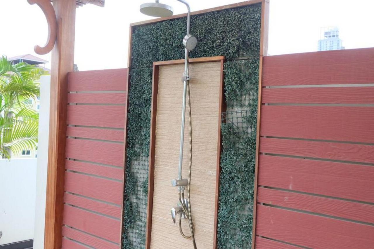 Oyo 1097 Thep Apartment Pattaya Exterior foto